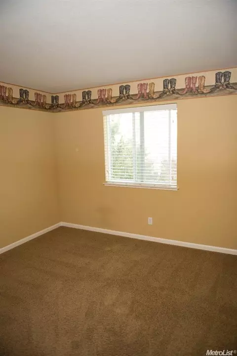 482 Lily Dr, Merced, CA 95341 photo 18