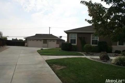 28460 Jack Godwin Ct, Tracy, CA 95304 photo 2
