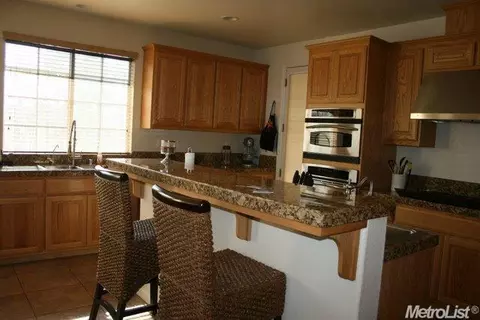 28460 Jack Godwin Ct, Tracy, CA 95304 photo 5