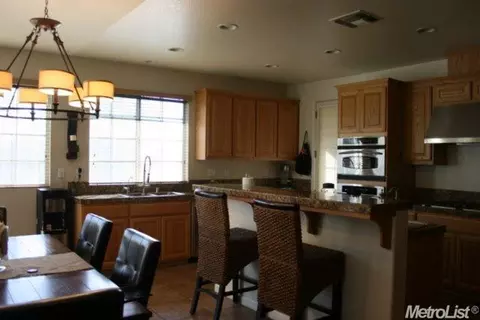 28460 Jack Godwin Ct, Tracy, CA 95304 photo 7