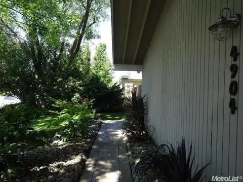 4904 Clear Cir, Carmichael, CA 95608 photo 2