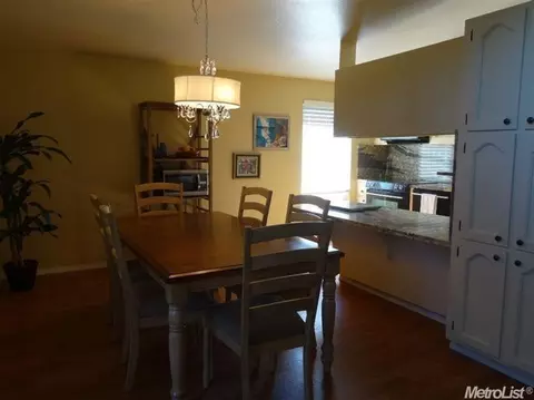 4904 Clear Cir, Carmichael, CA 95608 photo 9