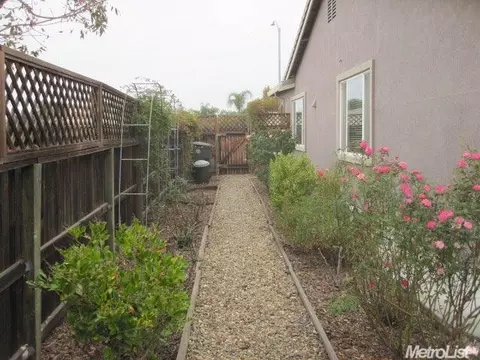 2202 Golden Gate Dr, Tracy, CA 95377 photo 11