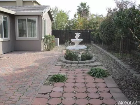 2202 Golden Gate Dr, Tracy, CA 95377 photo 8