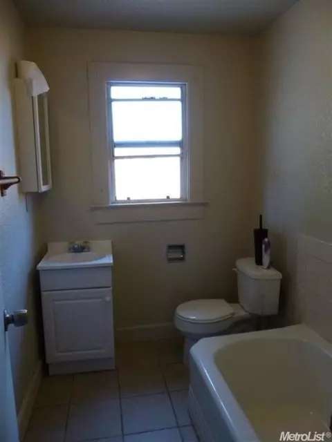 1710 Tully Rd, Modesto, CA 95350 photo 13
