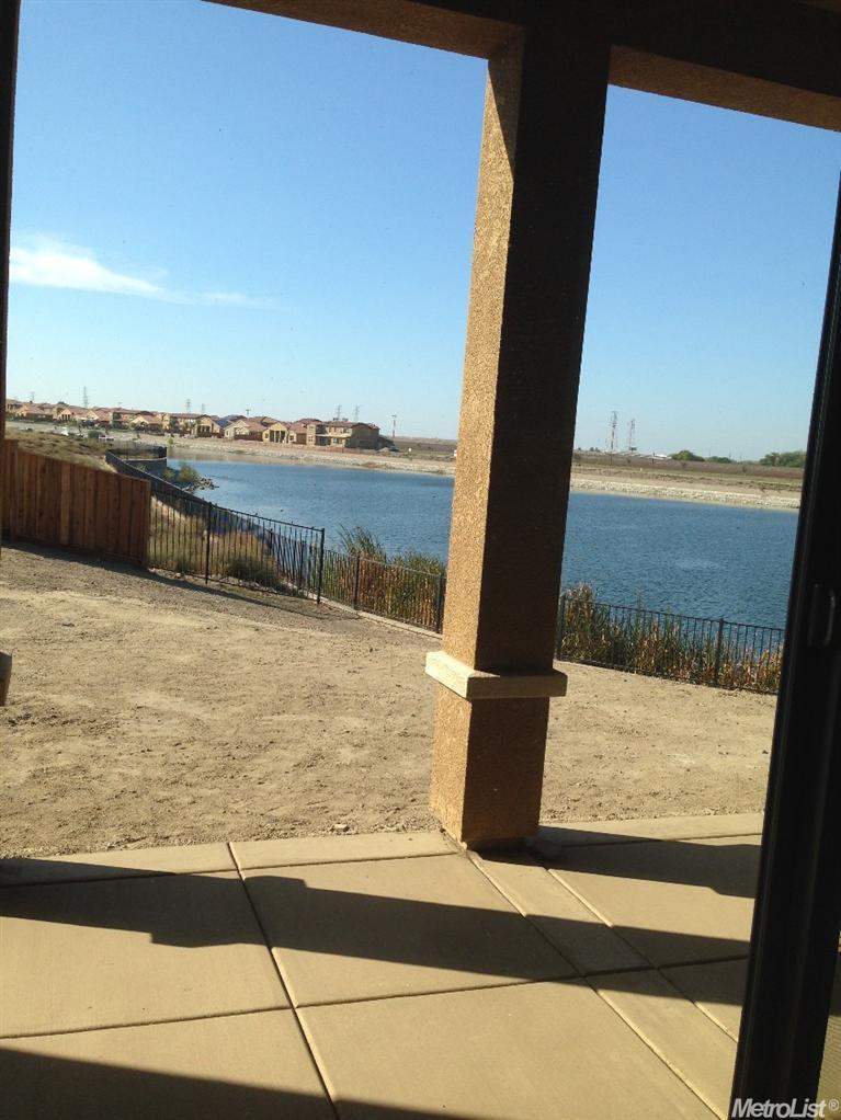 1307 Como Dr, Manteca, CA 95337 photo 12