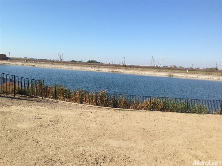 1307 Como Dr, Manteca, CA 95337 photo 11
