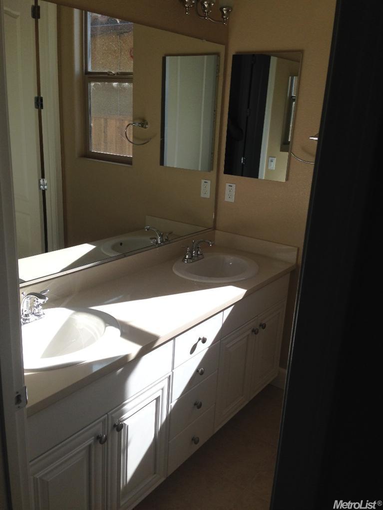 1307 Como Dr, Manteca, CA 95337 photo 6