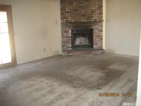 1104 Moffett Rd, Modesto, CA 95351 photo 2