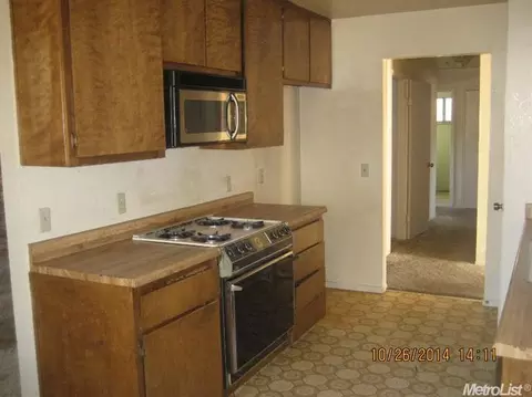 1104 Moffett Rd, Modesto, CA 95351 photo 4
