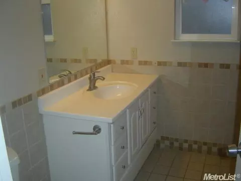 921 Cypress St, Manteca, CA 95336 photo 11