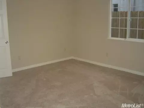 921 Cypress St, Manteca, CA 95336 photo 10