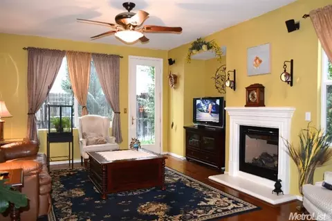 878 Courtyards Loop, Lincoln, CA 95648 photo 2
