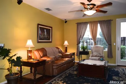 878 Courtyards Loop, Lincoln, CA 95648 photo 3