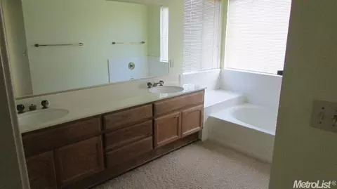 1562 Alyssa Pl, Manteca, CA 95337 photo 16