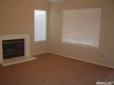 16101 5th St, Lathrop, CA 95330 photo 4