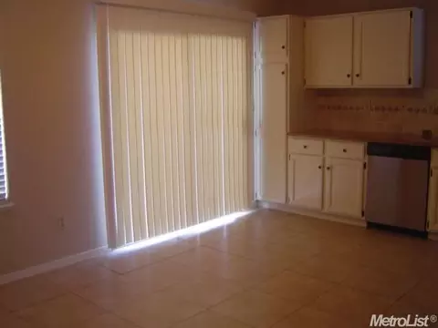 16101 5th St, Lathrop, CA 95330 photo 8