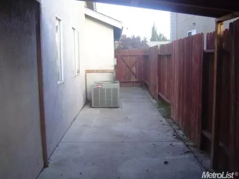 16101 5th St, Lathrop, CA 95330 photo 16