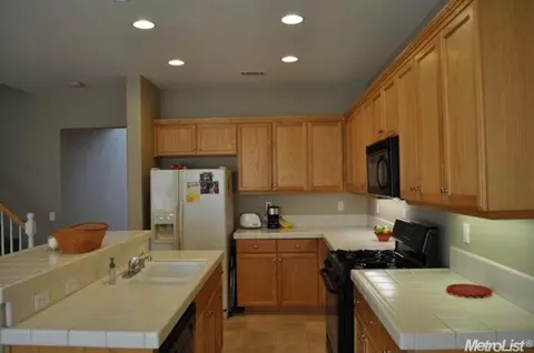 4047 Ivory Ln, Turlock, CA 95382 photo 9