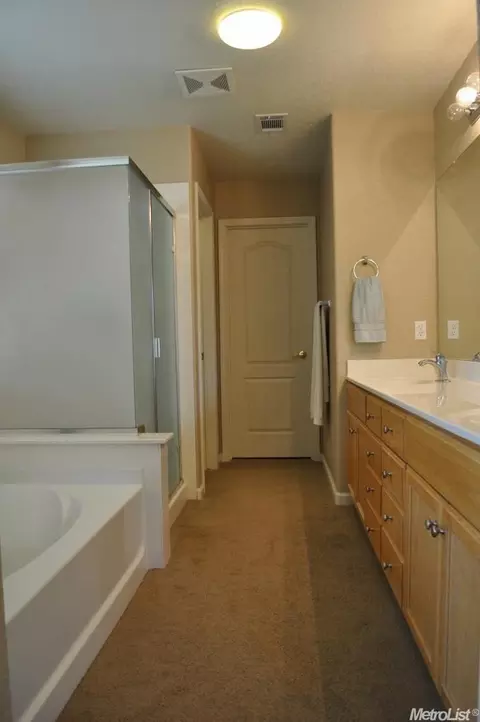 4047 Ivory Ln, Turlock, CA 95382 photo 16