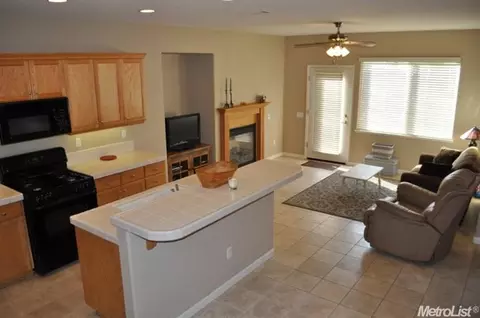4047 Ivory Ln, Turlock, CA 95382 photo 6