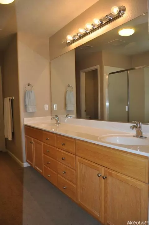 4047 Ivory Ln, Turlock, CA 95382 photo 17