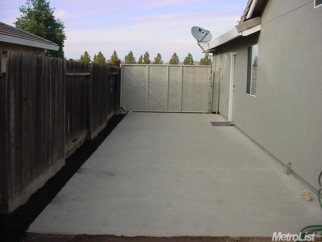 424 W Boesch Dr, Ripon, CA 95366 photo 17