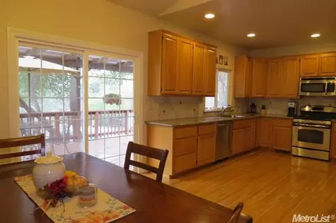 1836 Squires Canyon Ct, Cool, CA 95614 photo 3
