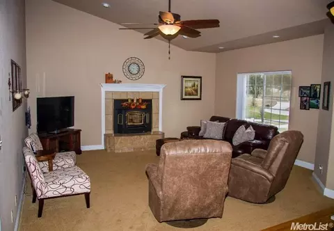 1836 Squires Canyon Ct, Cool, CA 95614 photo 7