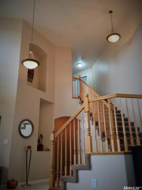 5212 Thor Ct, Rocklin, CA 95765 photo 3