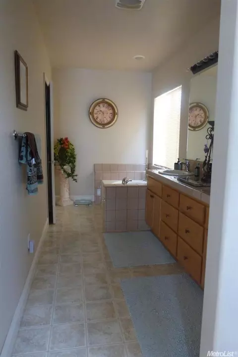 4162 Post Oak Dr, Turlock, CA 95382 photo 19
