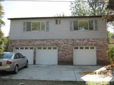 1066 E Willow Ave, Manteca, CA 95337 photo 1