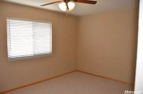 367 Valley Ave, Lodi, CA 95240 photo 16