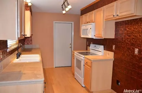 367 Valley Ave, Lodi, CA 95240 photo 9