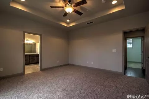 217 E Milgeo Ave, Ripon, CA 95366 photo 14