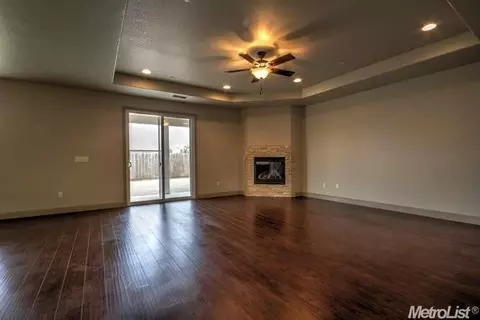 217 E Milgeo Ave, Ripon, CA 95366 photo 8