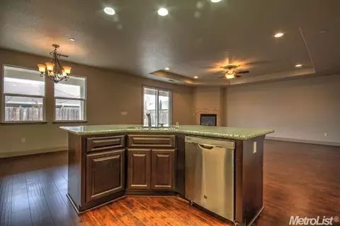 217 E Milgeo Ave, Ripon, CA 95366 photo 6