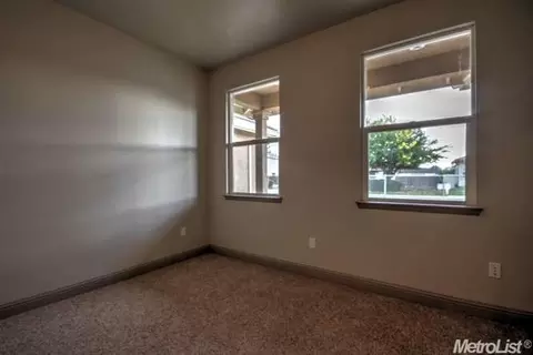 185 E Milgeo Ave, Ripon, CA 95366 photo 13