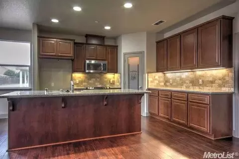 185 E Milgeo Ave, Ripon, CA 95366 photo 5
