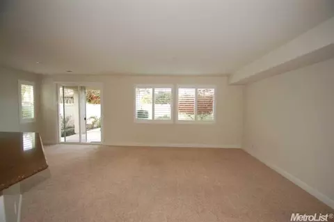 1595 Maple Valley St, Manteca, CA 95336 photo 8
