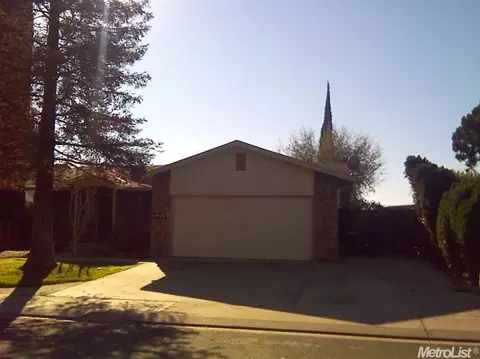 1948 Bavil Dr, Ceres, CA 95307 photo 2
