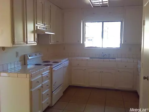1948 Bavil Dr, Ceres, CA 95307 photo 8