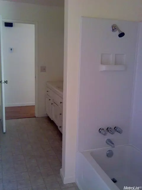 1948 Bavil Dr, Ceres, CA 95307 photo 12