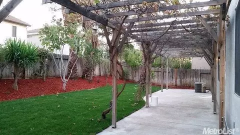 1300 Whispering Wind Dr, Tracy, CA 95377 photo 3