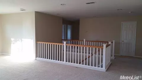 1300 Whispering Wind Dr, Tracy, CA 95377 photo 6