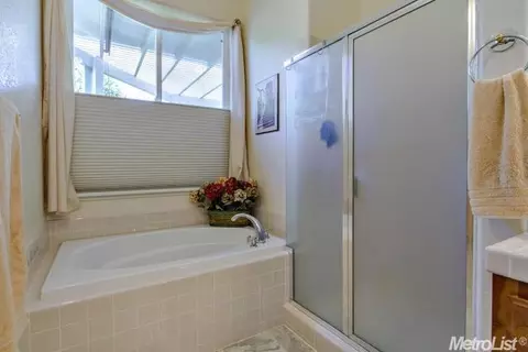 2215 Rockwell Dr, Davis, CA 95618 photo 15