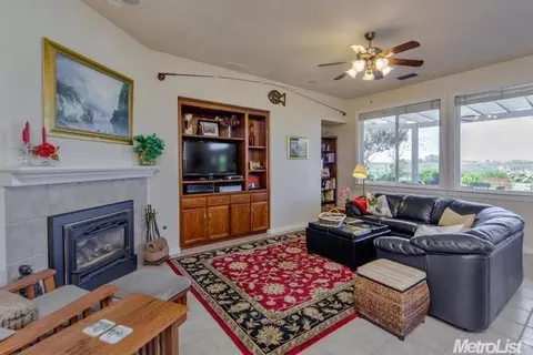 2215 Rockwell Dr, Davis, CA 95618 photo 8