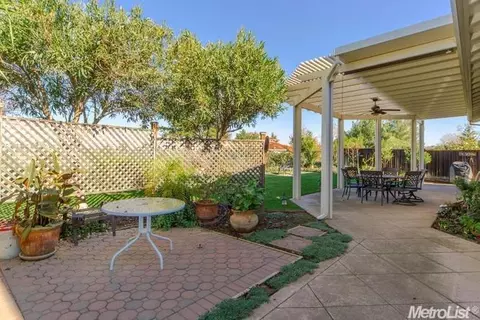 2215 Rockwell Dr, Davis, CA 95618 photo 24