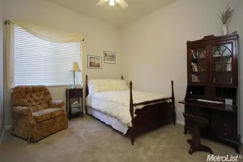 2215 Rockwell Dr, Davis, CA 95618 photo 17