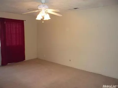 1117 Fruitridge Ct, Modesto, CA 95351 photo 9